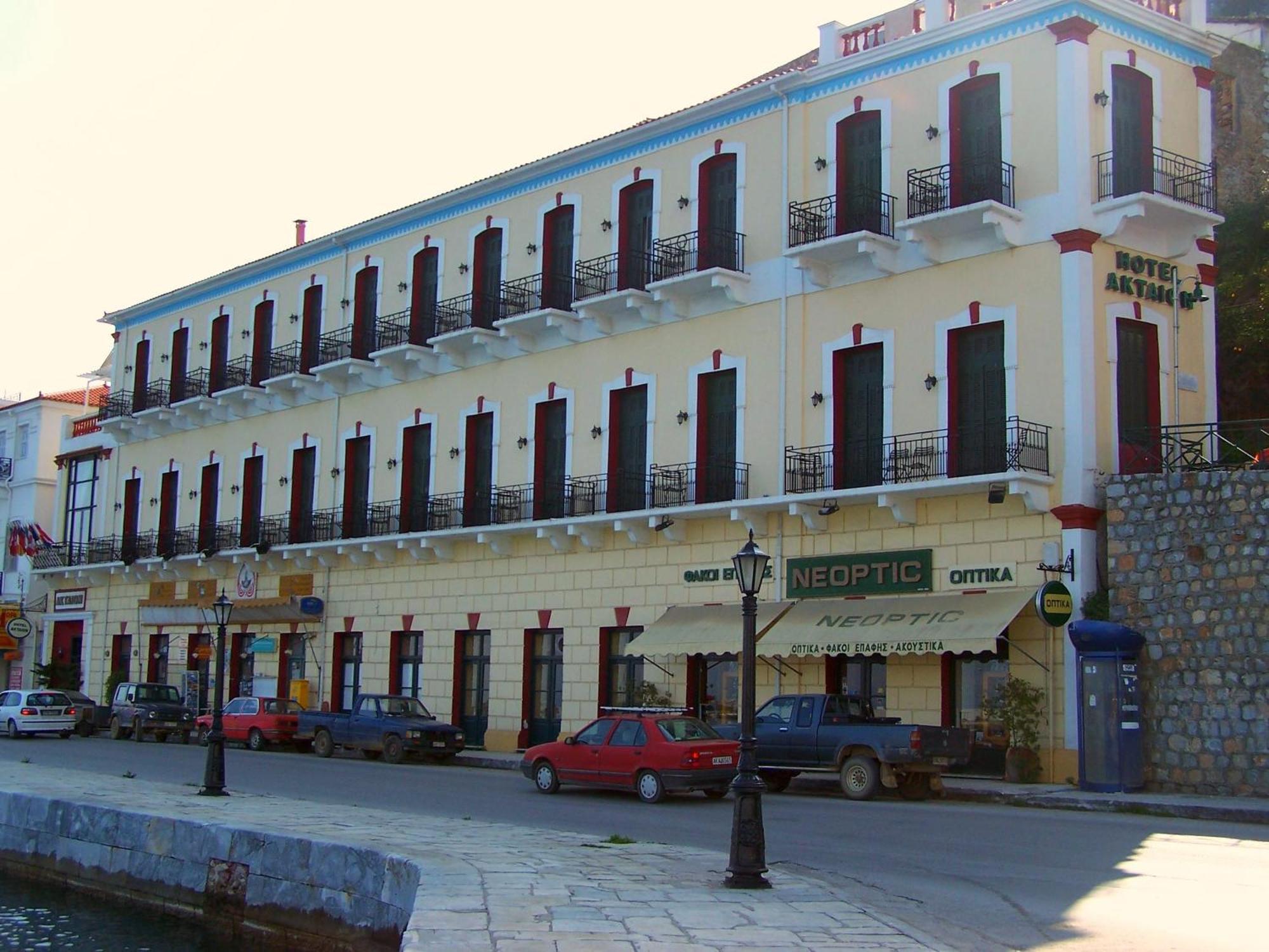 Aktaion City Hotel Gythio Exterior photo