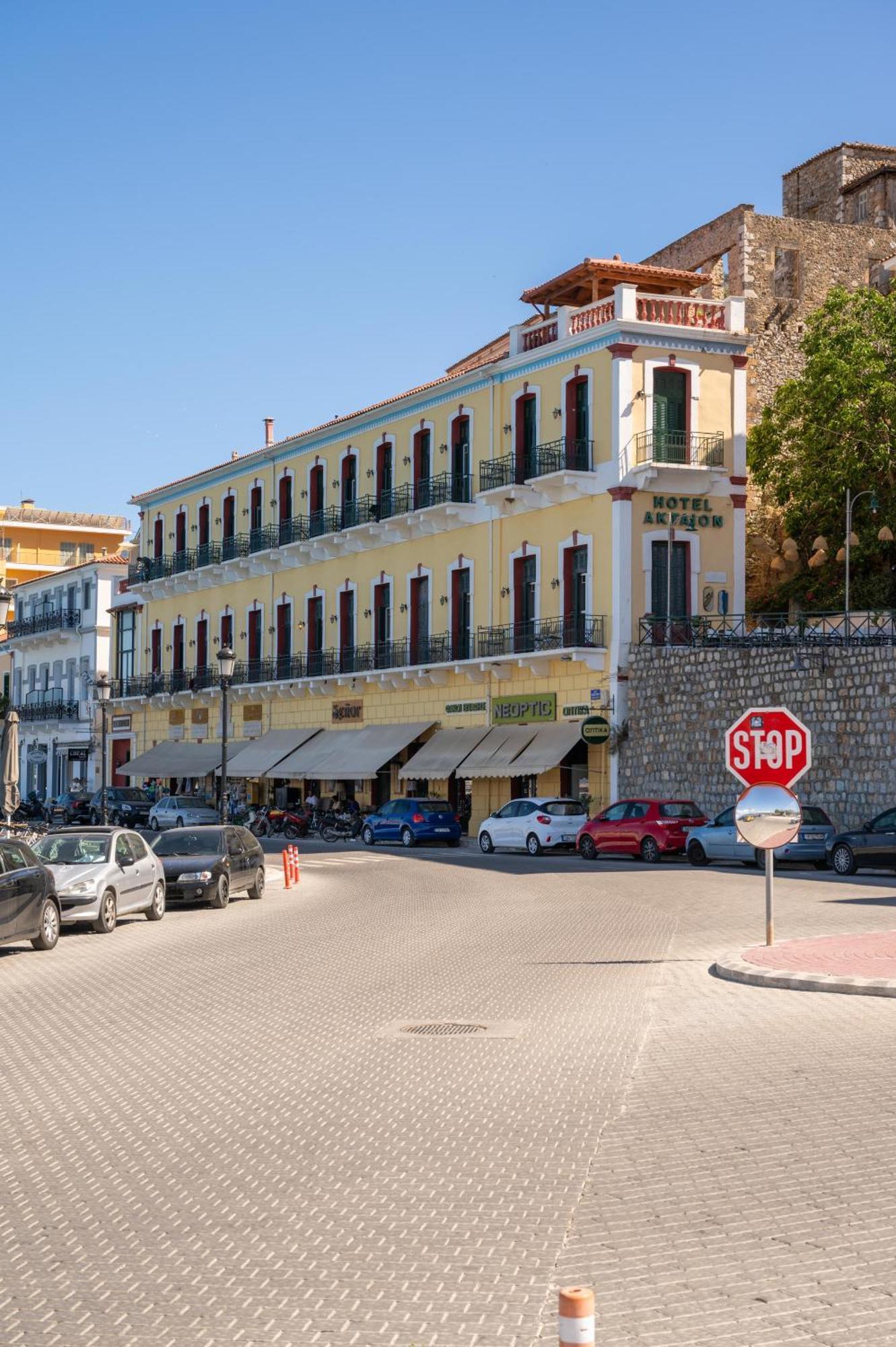 Aktaion City Hotel Gythio Exterior photo